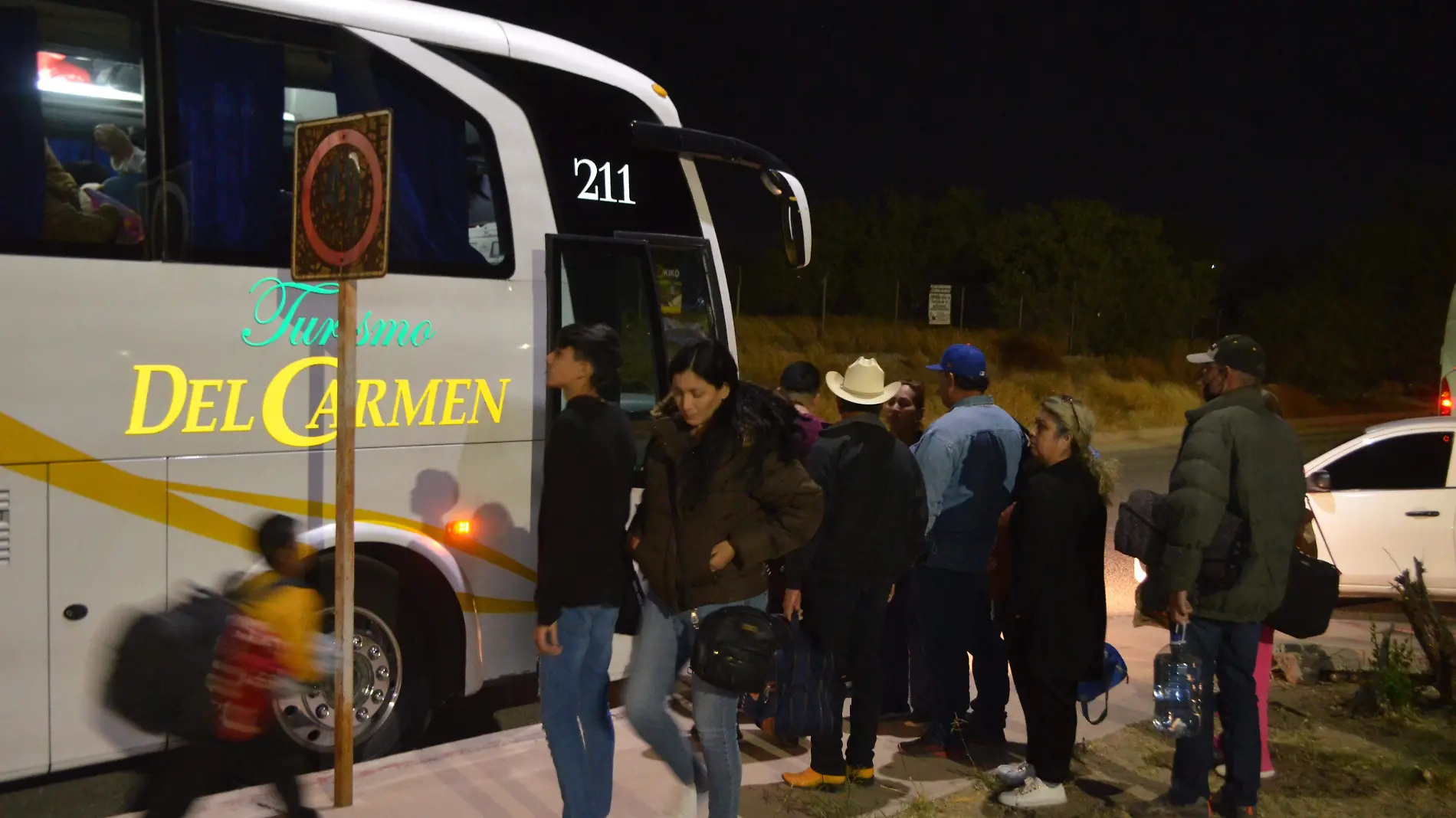 24-11-2022-Viaje en Apoypo a Lopez Obrador-Casrlos Villalba (35)